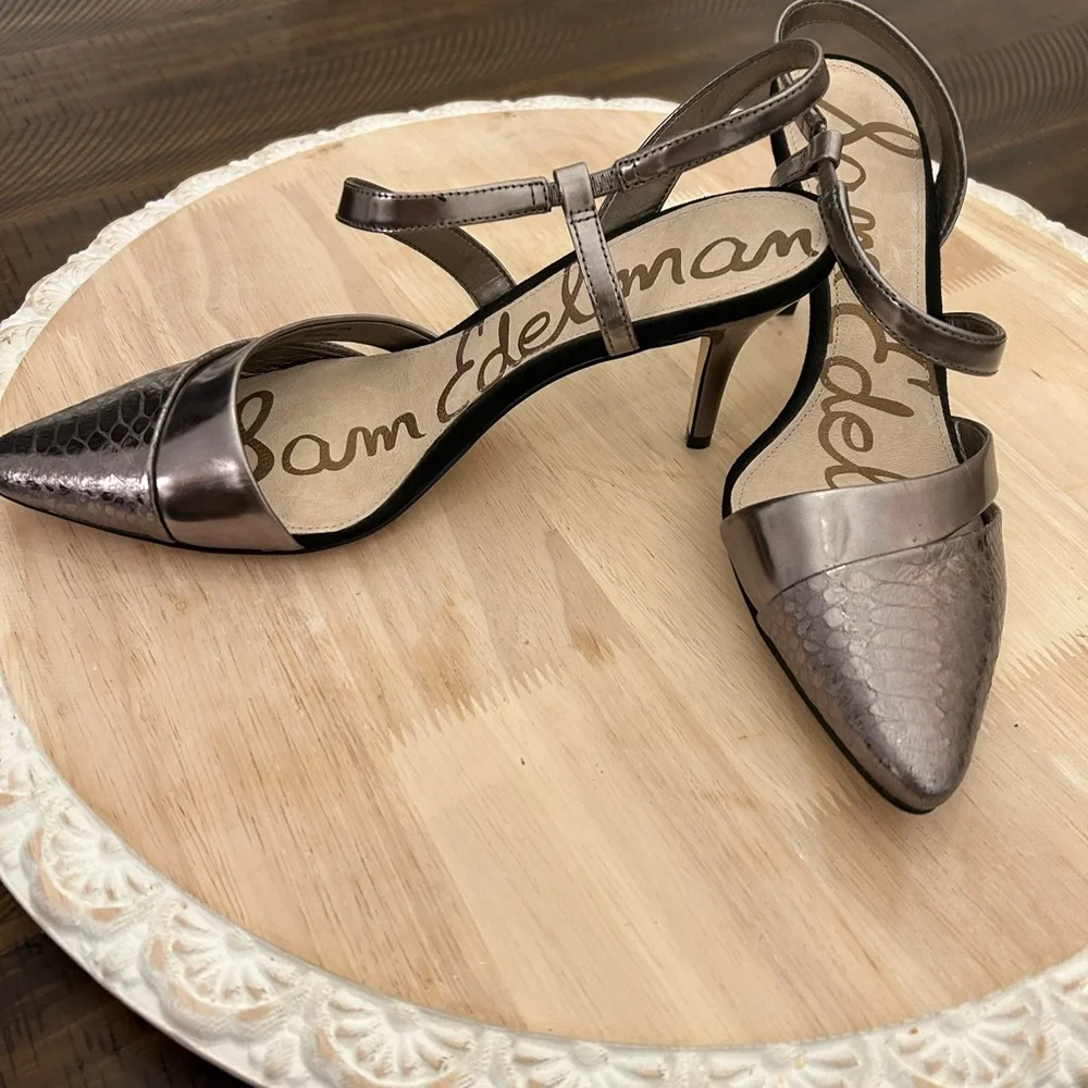 Gunmetal slingback heels. Comfortable and snazzy! - Picture 3 of 4